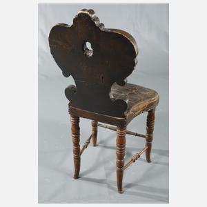 Vier Brettstühle im Renaissancestil