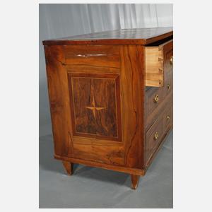 Klassizistische Kommode