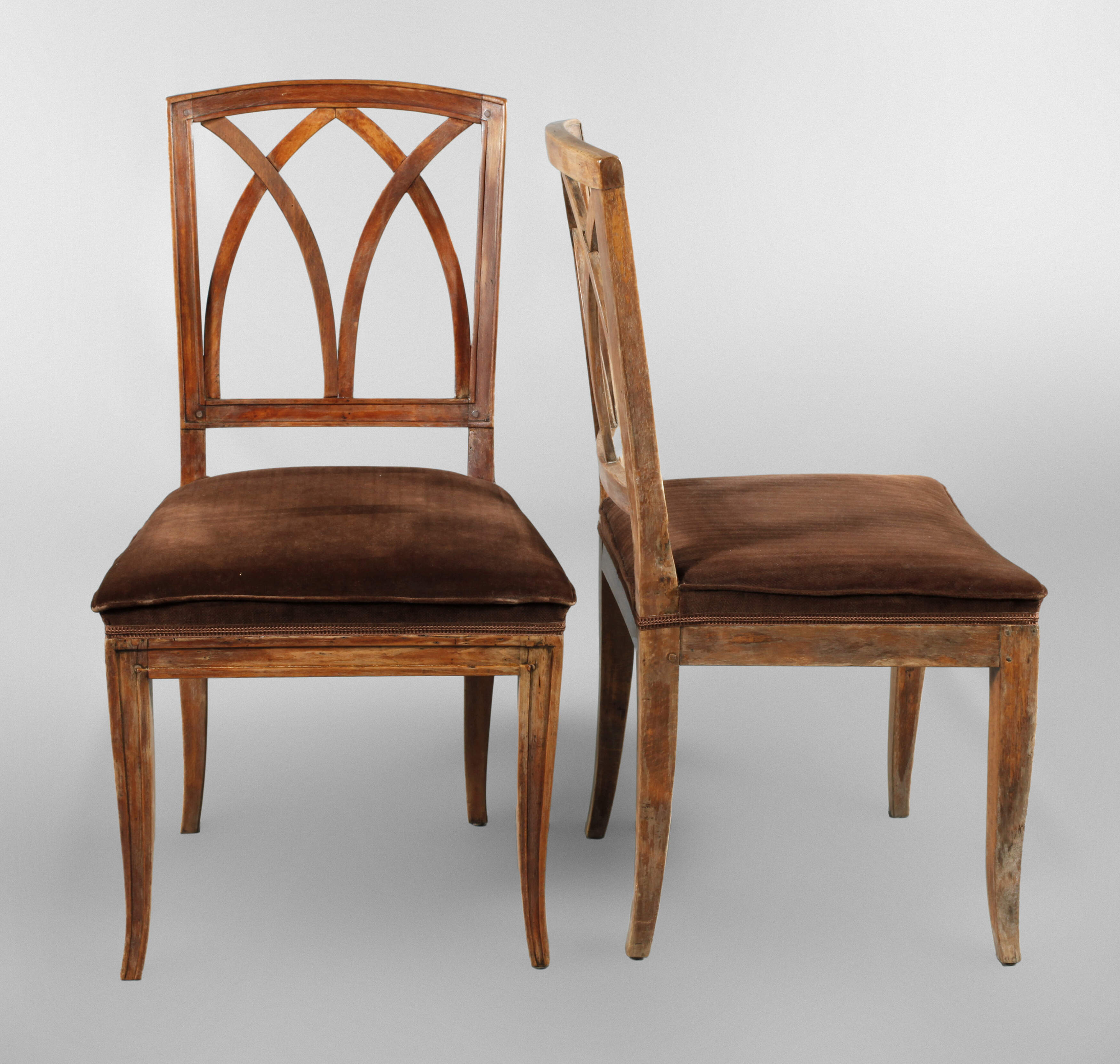 Zwei klassizistische Stühle