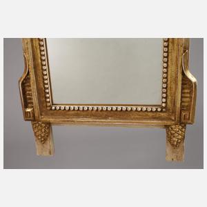 Kleiner klassizistischer Wandspiegel