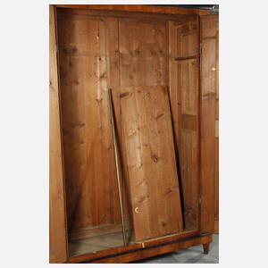 Großer Dielenschrank Biedermeier