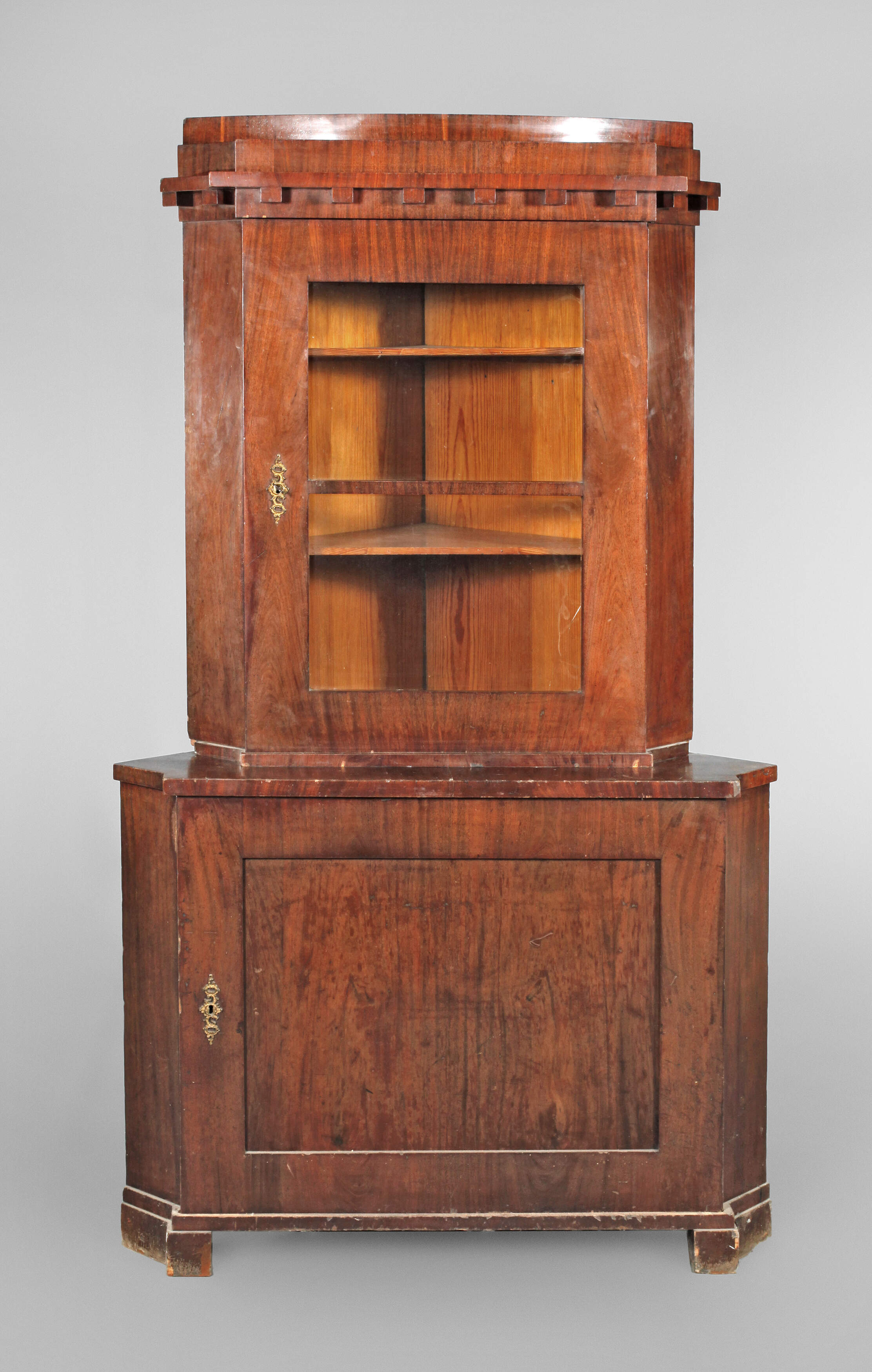 Eckvitrine Biedermeier