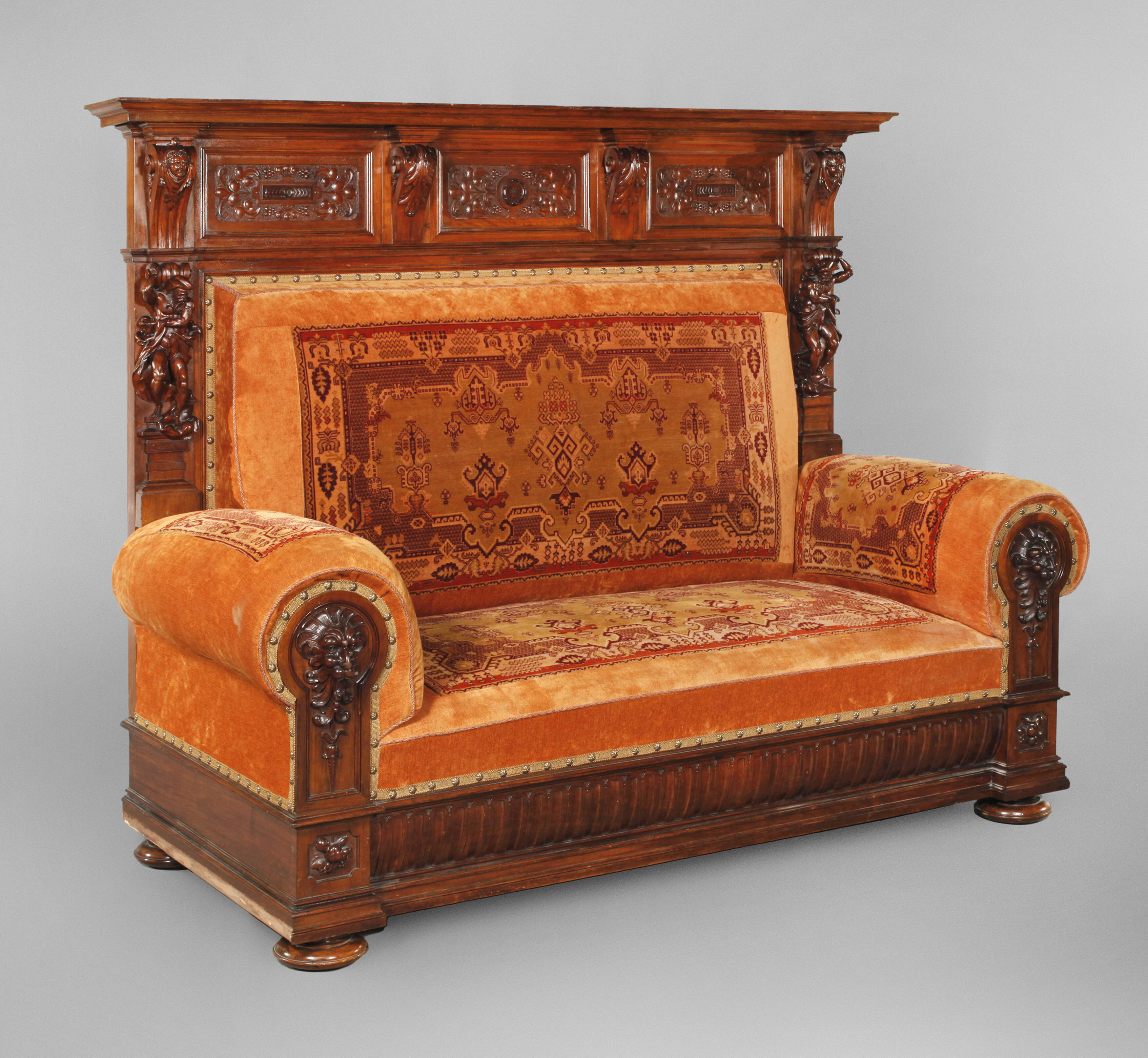 Prächtiges Gründerzeitsofa