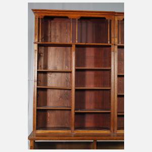 Großer Apothekerschrank