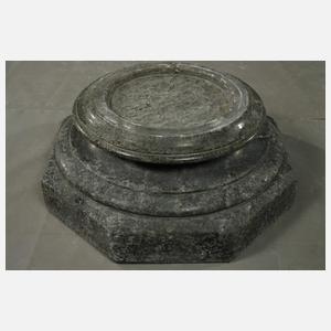 Prächtiges Postament Serpentinstein