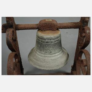 Glocke mit Wandhalterung