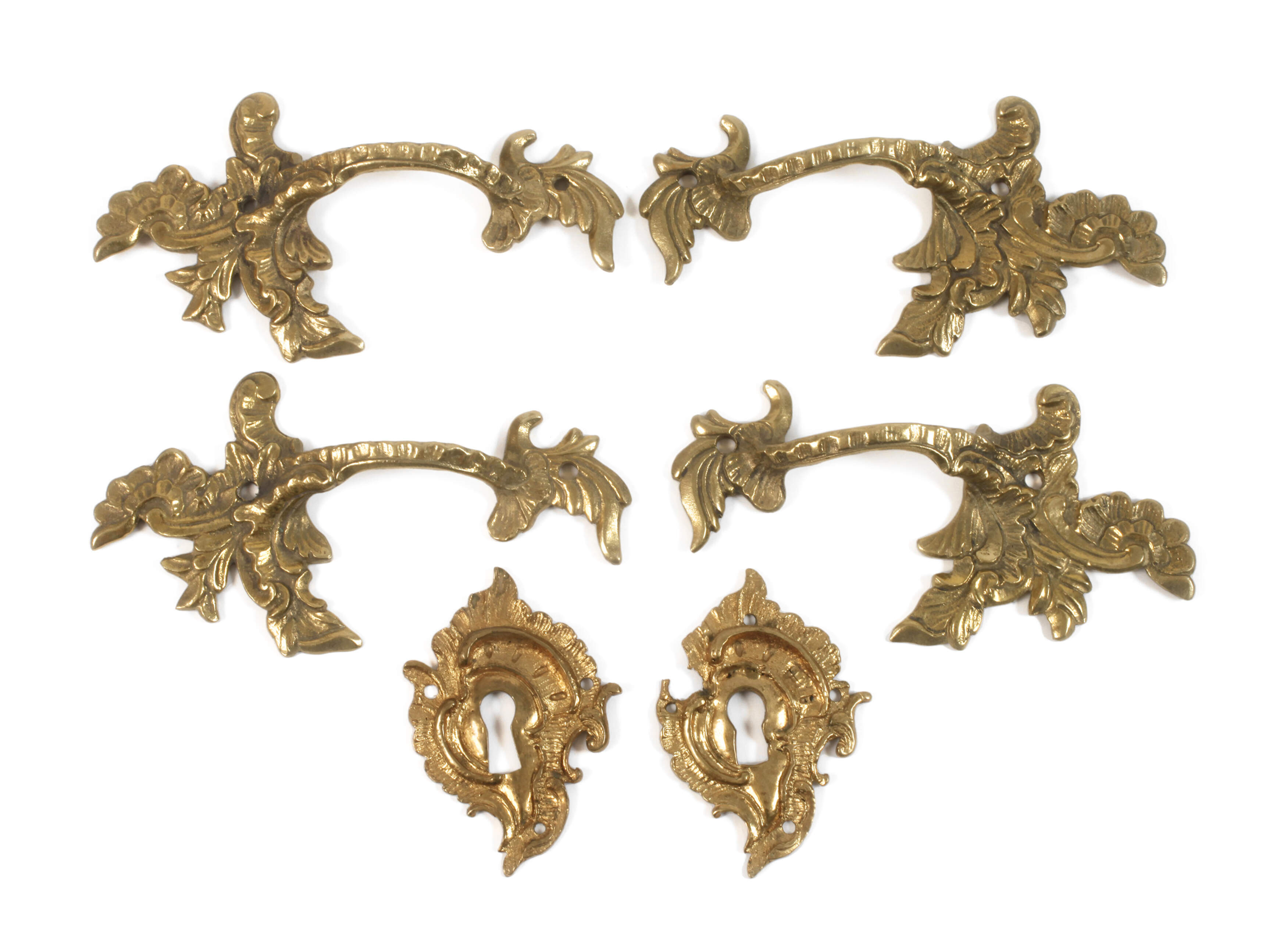 Vier barocke Kommodenbeschläge