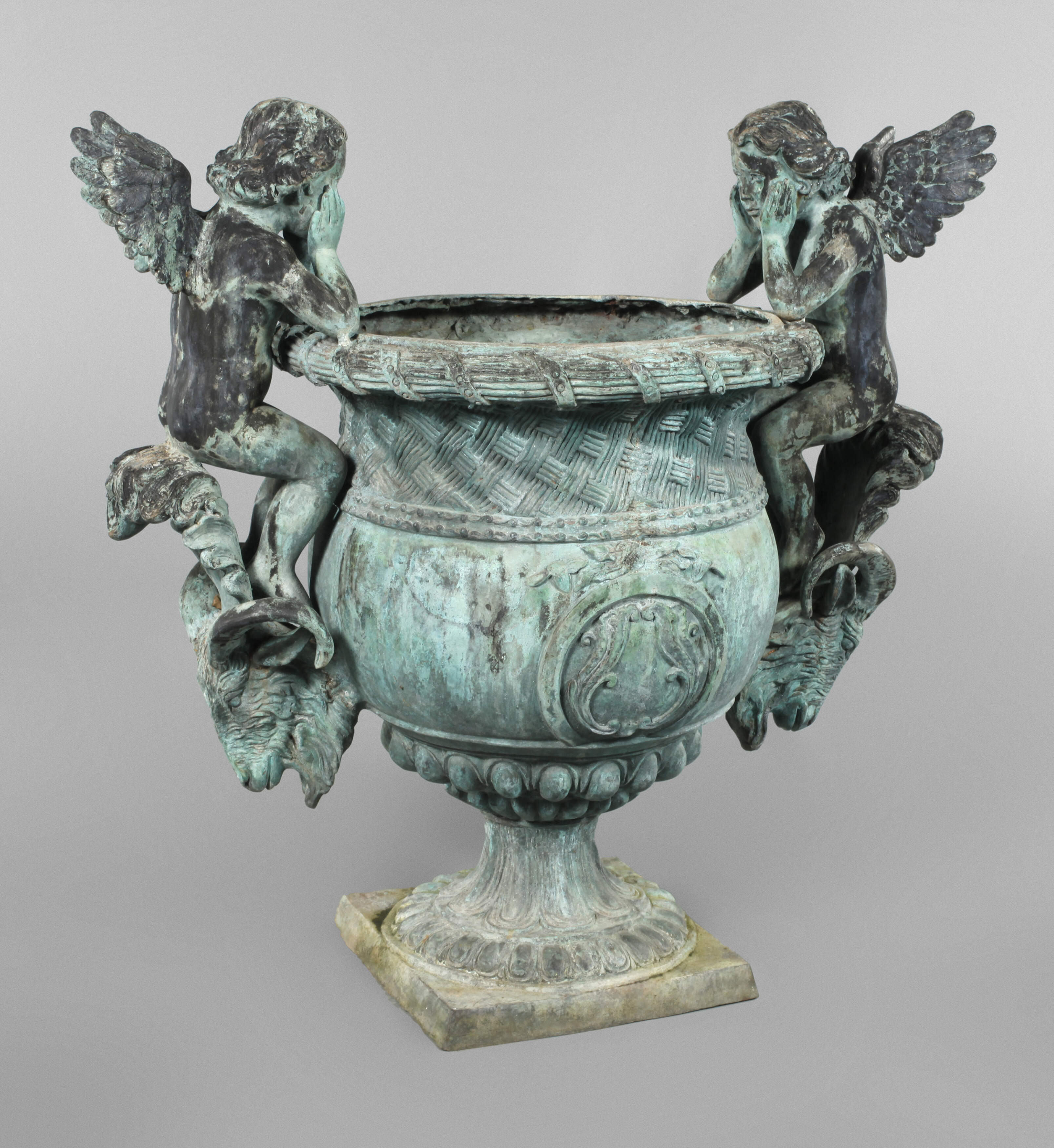 Große Gartenamphore Bronze