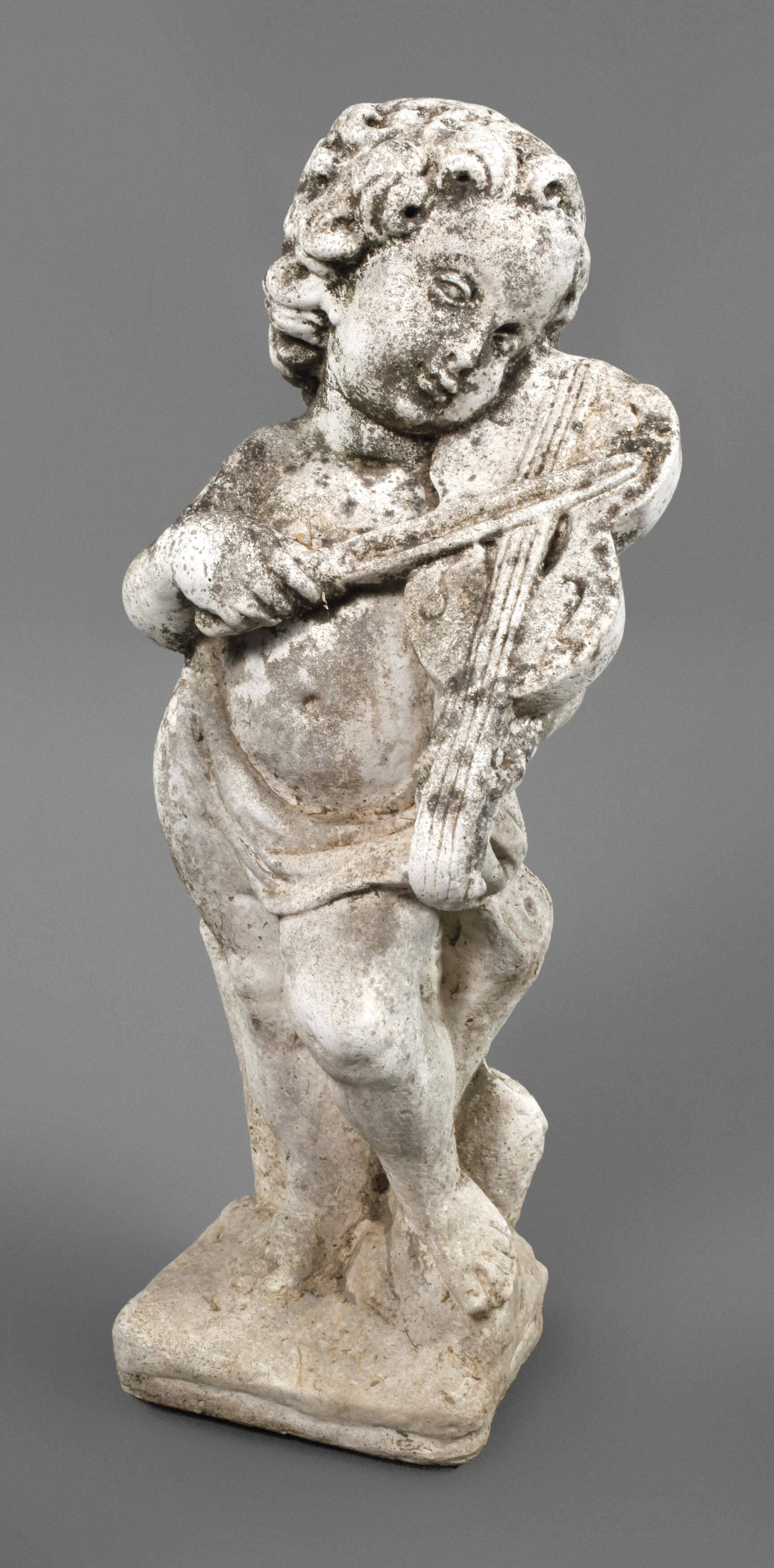 Gartenfigur Putto als Geigenspieler