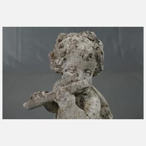 Gartenfigur Putto als Flötenspieler