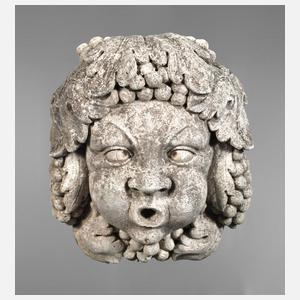 Wandmaske als Wasserspeier