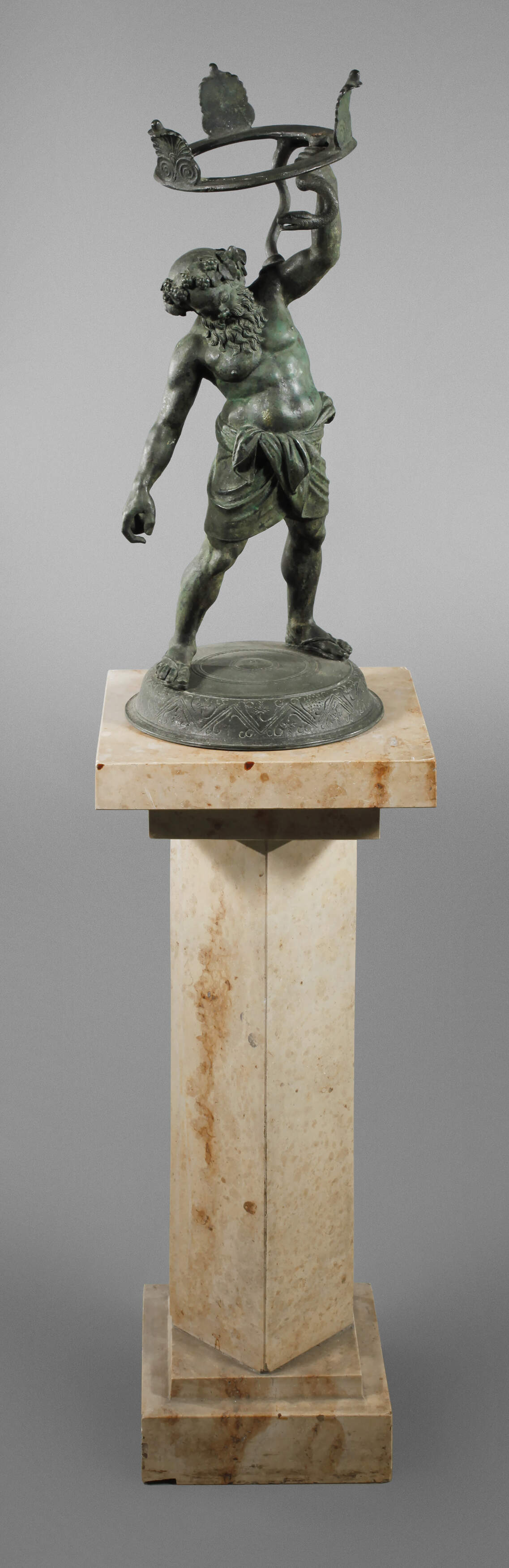 Antikisierende Bronzefigur nach Michele Amodio