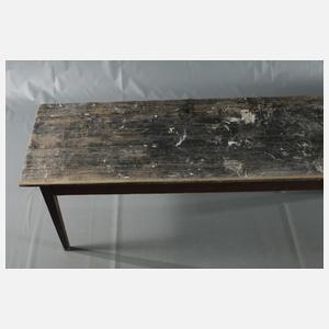 Übergroßer Arbeitstisch