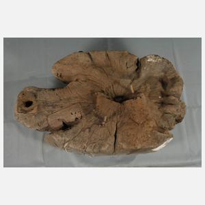 Baumscheibe als Basis für einen Schmiedeamboss