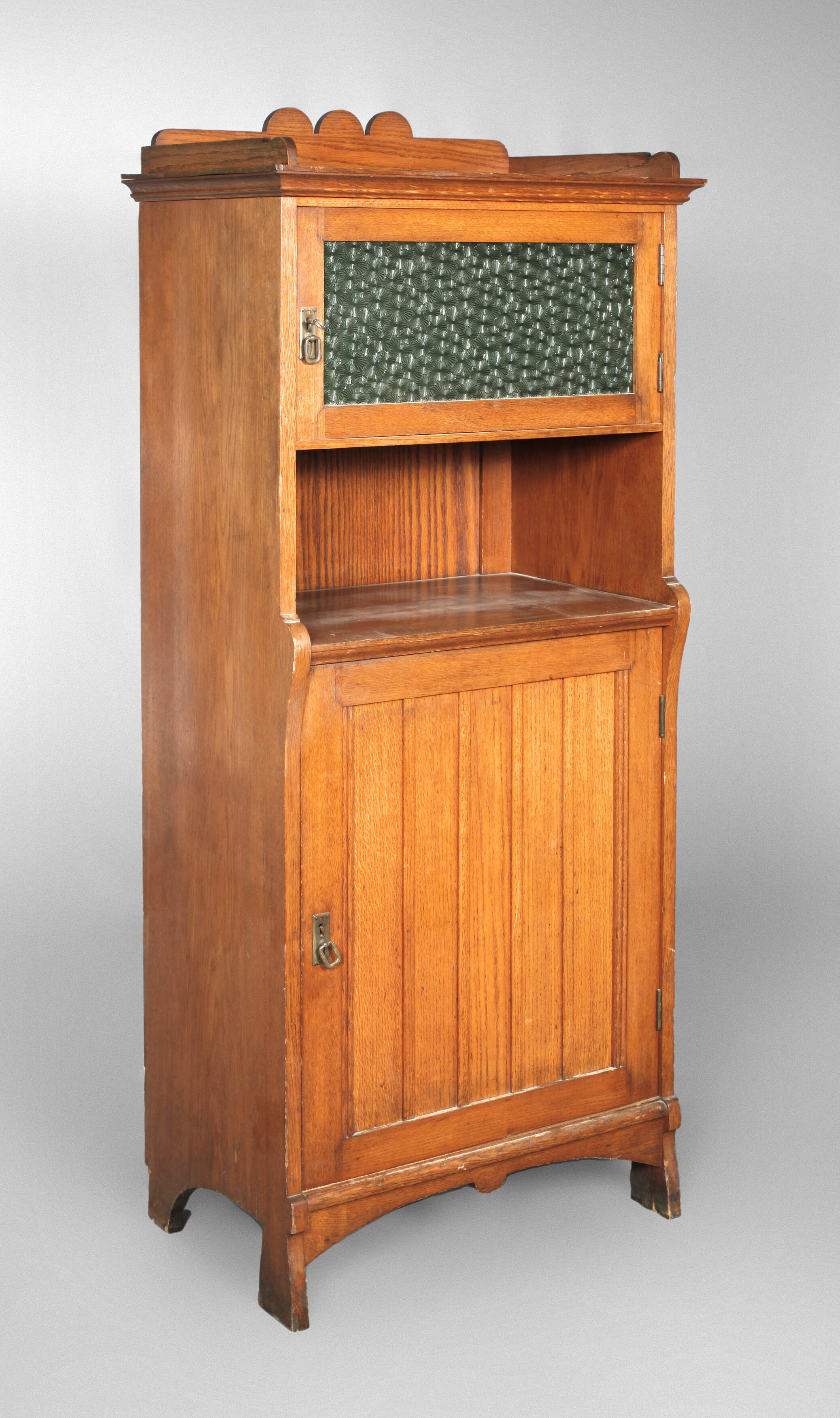 Pfeilerschrank Jugendstil