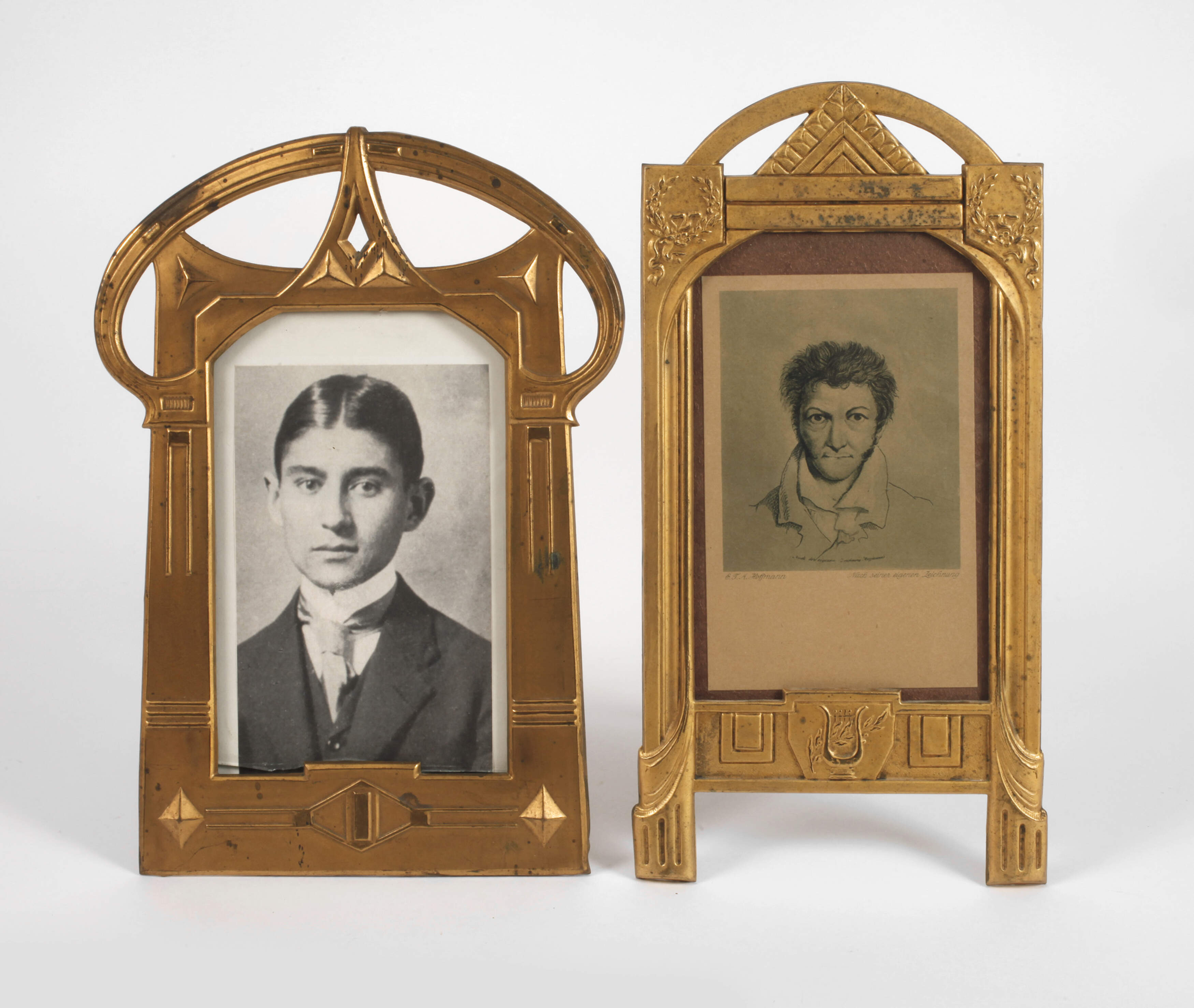 Zwei Tischbilderrahmen