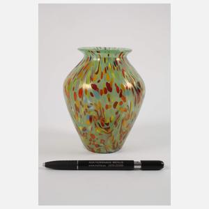 Loetz Witwe Vase mit bunten Kröselaufschmelzungen