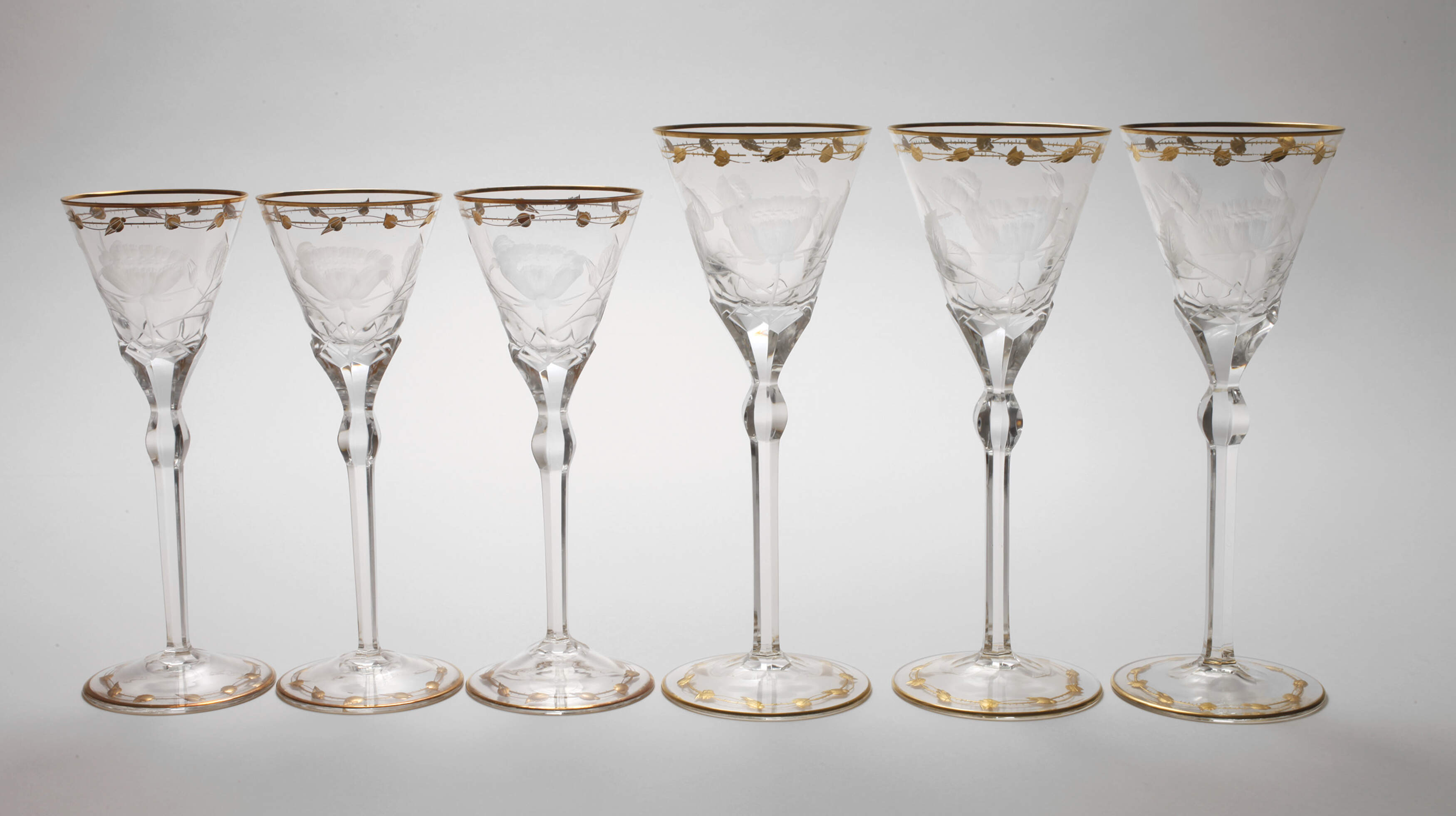 Moser Karlsbad sechs Gläser aus der Serie "Rose"