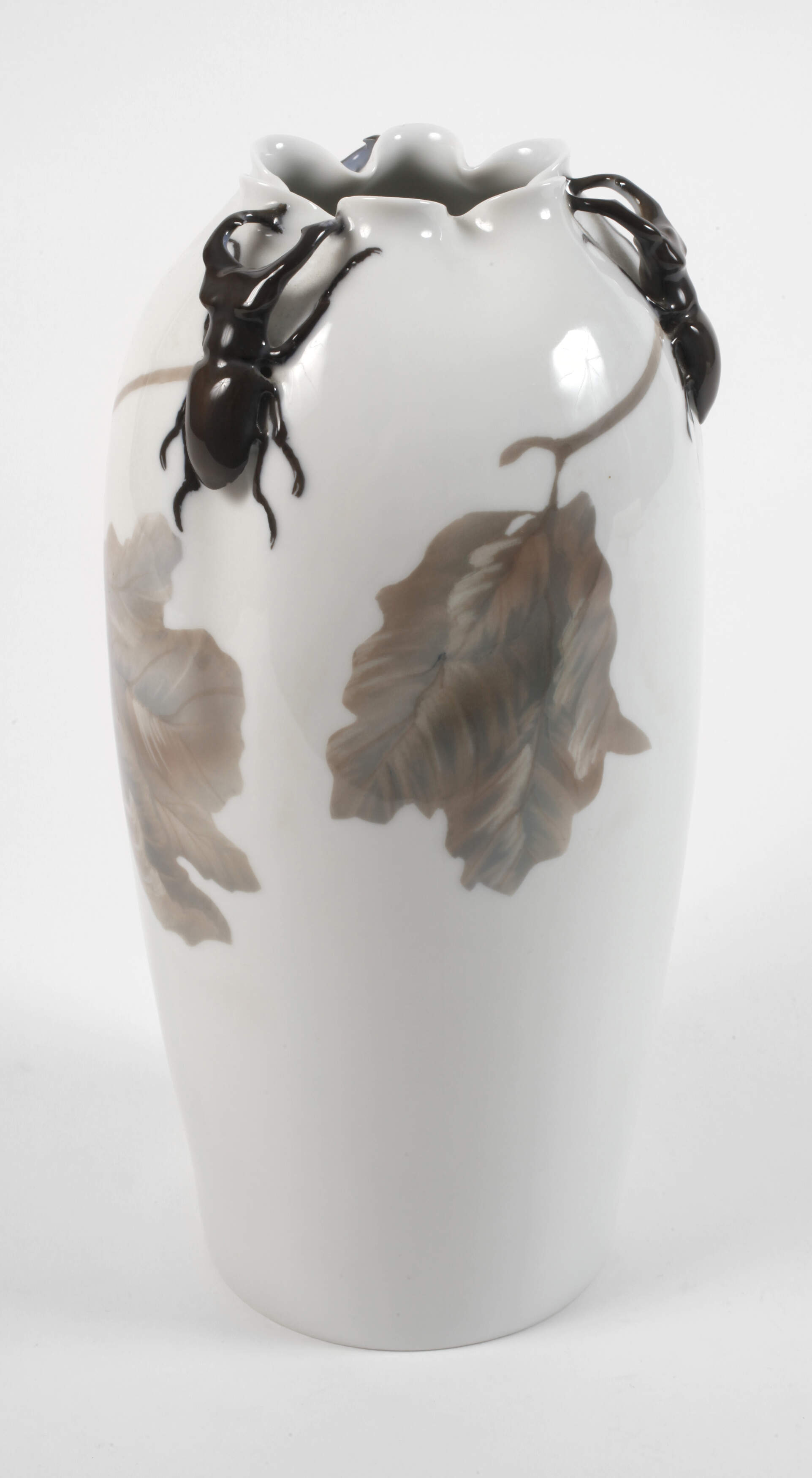 Rosenthal "Vase mit Hirschkäfern"