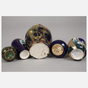 Fünf kleine Vasen Jugendstil