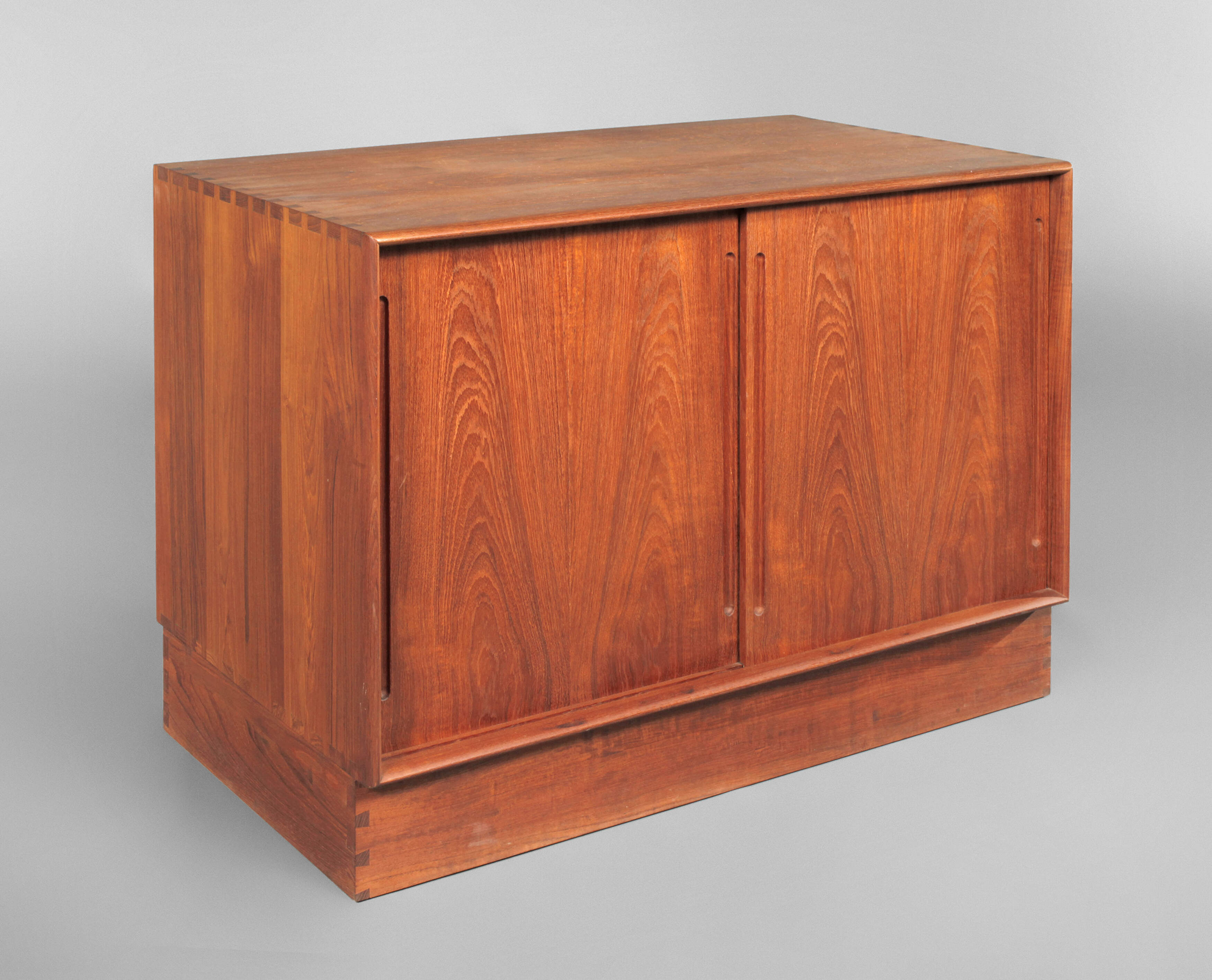 Kleines Sideboard