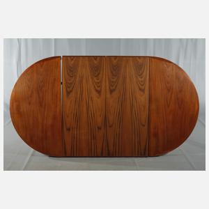 Ausziehbarer Esstisch