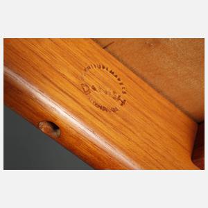 Sechs Armlehnstühle