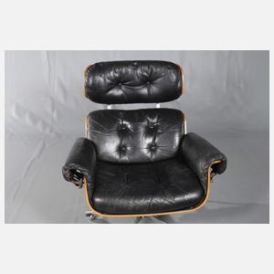 Lounge-Chair und Ottomane