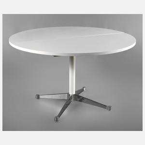 Ausziehbarer Esstisch