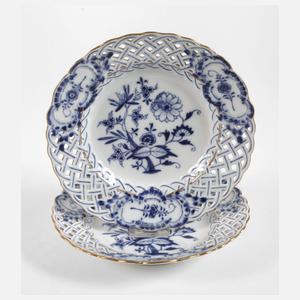 Meissen zwei Durchbruchteller "Zwiebelmuster