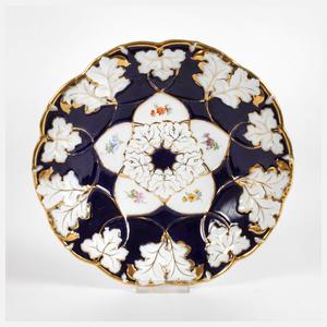 Meissen Prunkschale Streublümchendekor