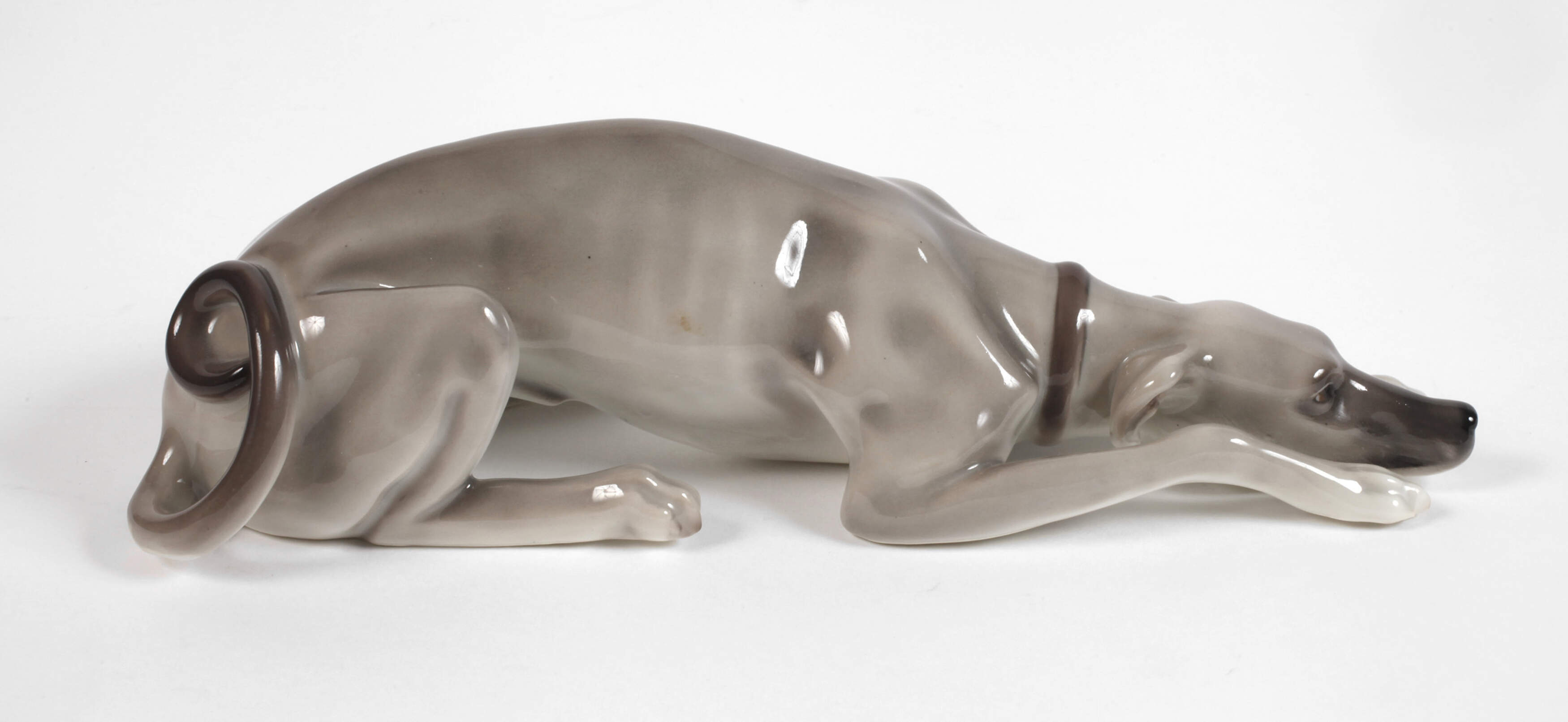 Nymphenburg "Liegende Dogge"