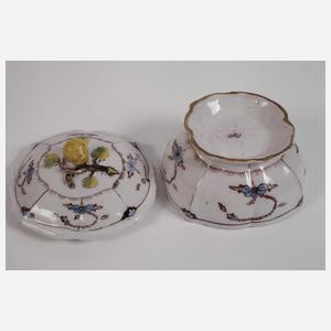 Teller und Deckeldose Fayence