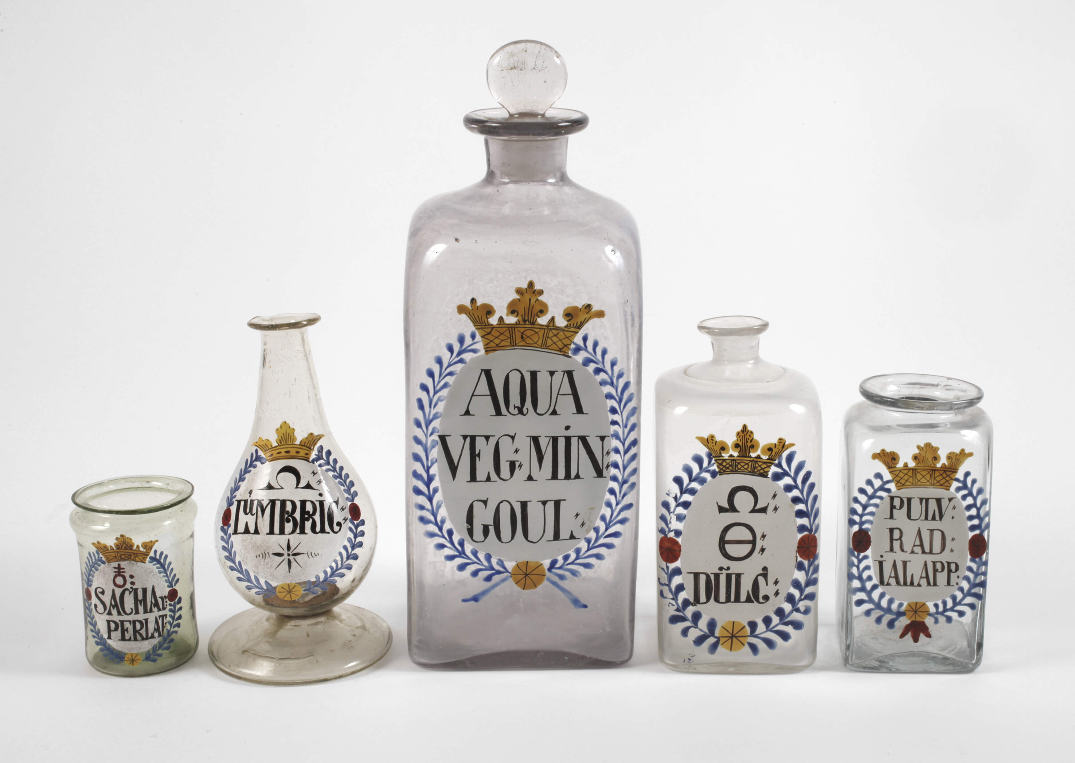 Fünf barocke Apothekergefäße