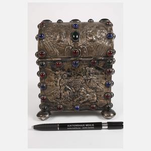 Silberdose in Truhenform