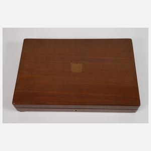 Fischbesteck im Holzkasten