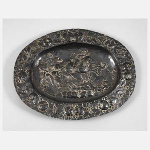 Prunkwandteller mit Schlachtenszene