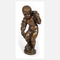 Putto mit Blütenranke111