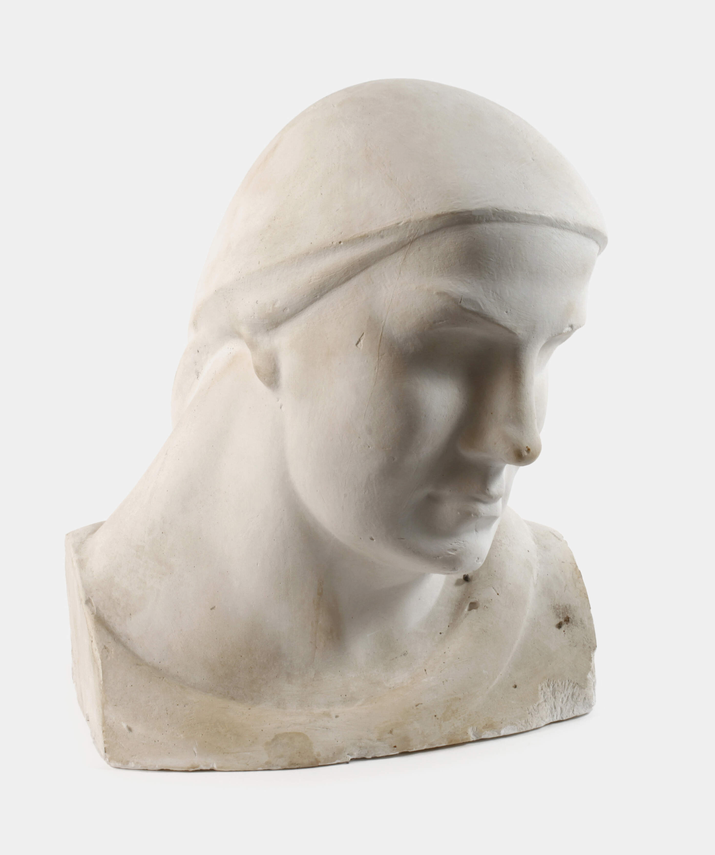 Überlebensgroße Büste einer Arbeiterin