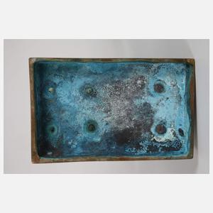 Frau beim Haarewaschen