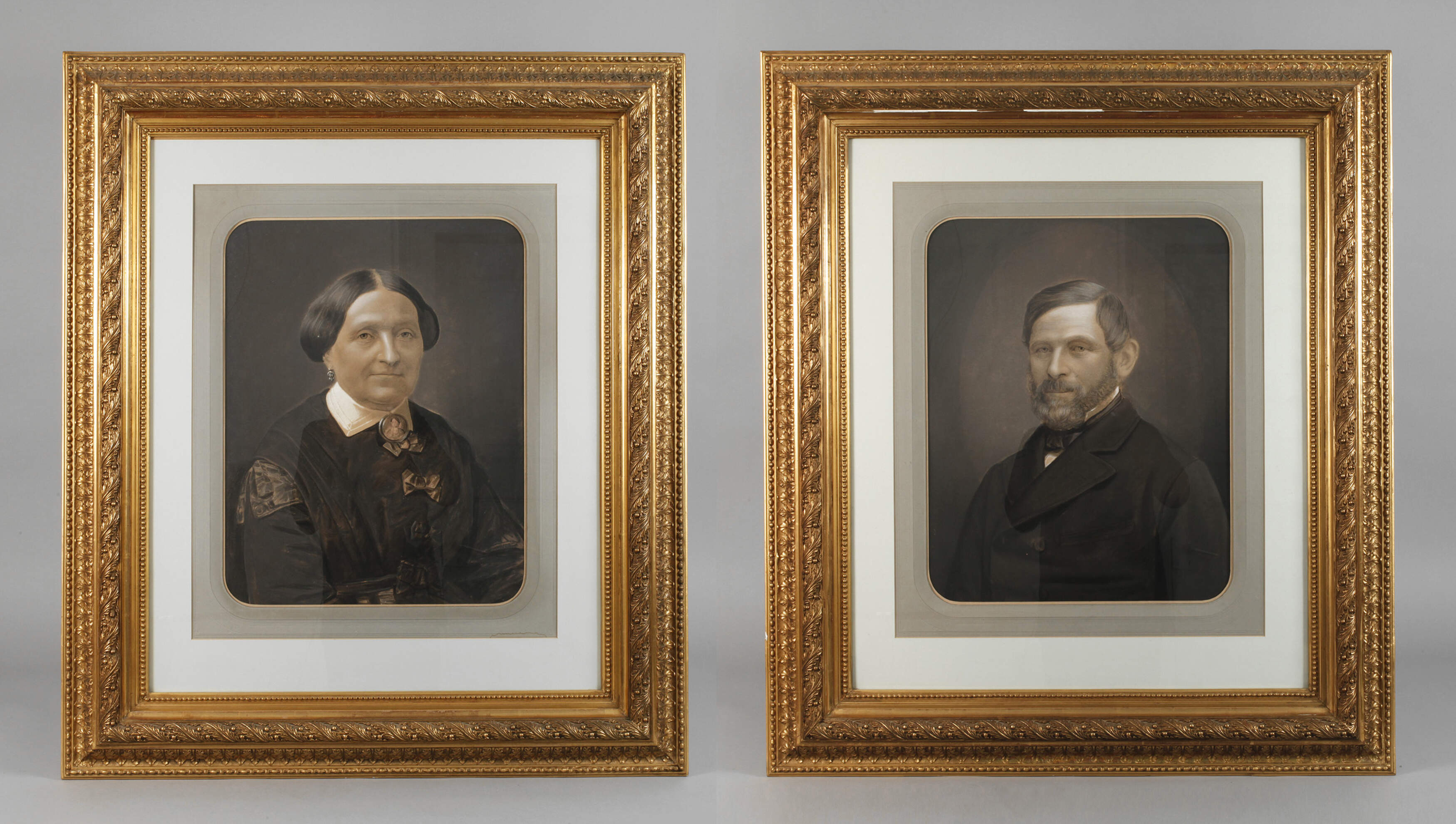 Paar große Goldstuckleisten Spätbiedermeier