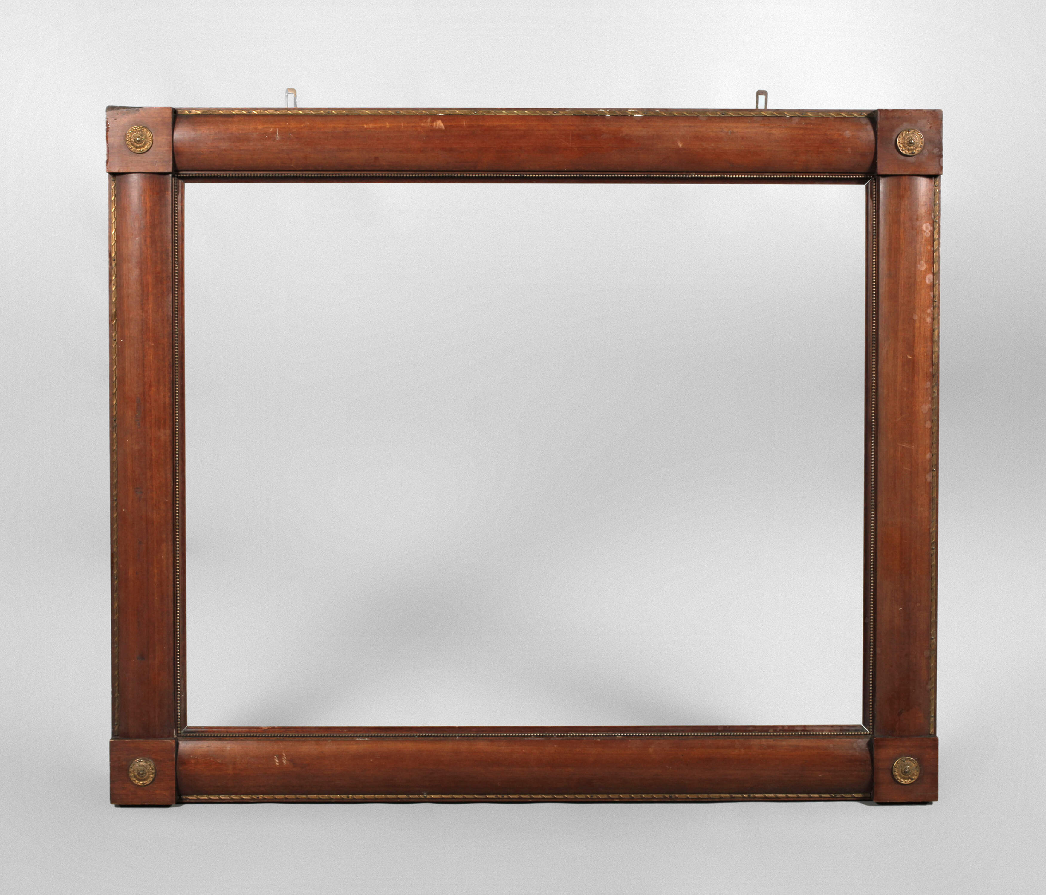 Holzrahmen im Empirestil