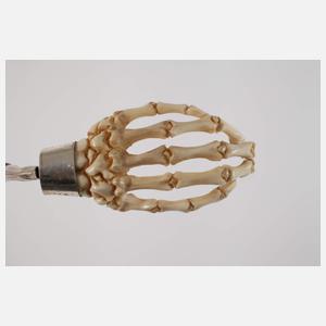 Memento Mori Perückenkratzer