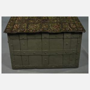 Seltene bemalte Eisentruhe