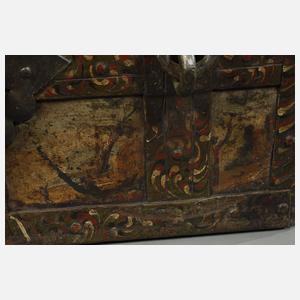 Seltene bemalte Eisentruhe