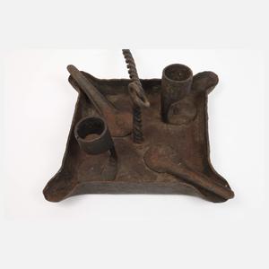 Konvolut antike Öllampen und Kerzenhalter