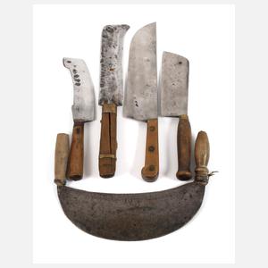 Fünf historische Küchenbeile