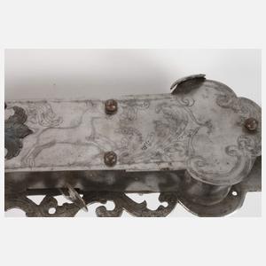 Prächtiges barockes Türschloss