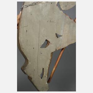 Mythologische Schnitzerei