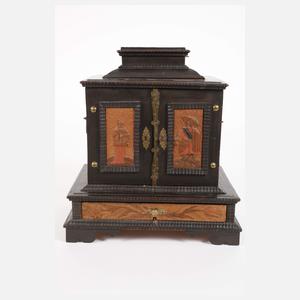 Egerländer Kabinettschränkchen